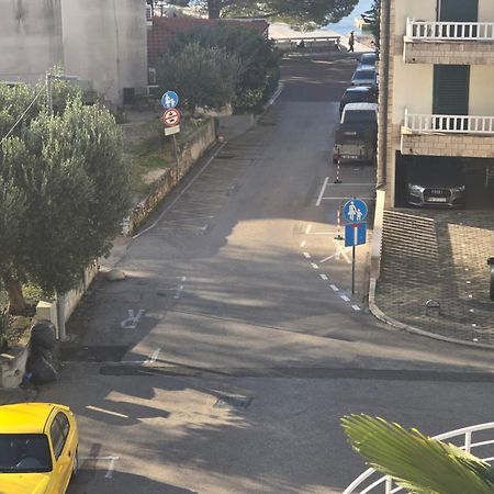 Apartments Iris ブレラ エクステリア 写真